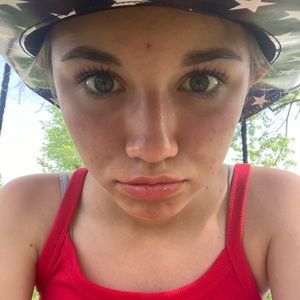 Meet your Posher, Riley